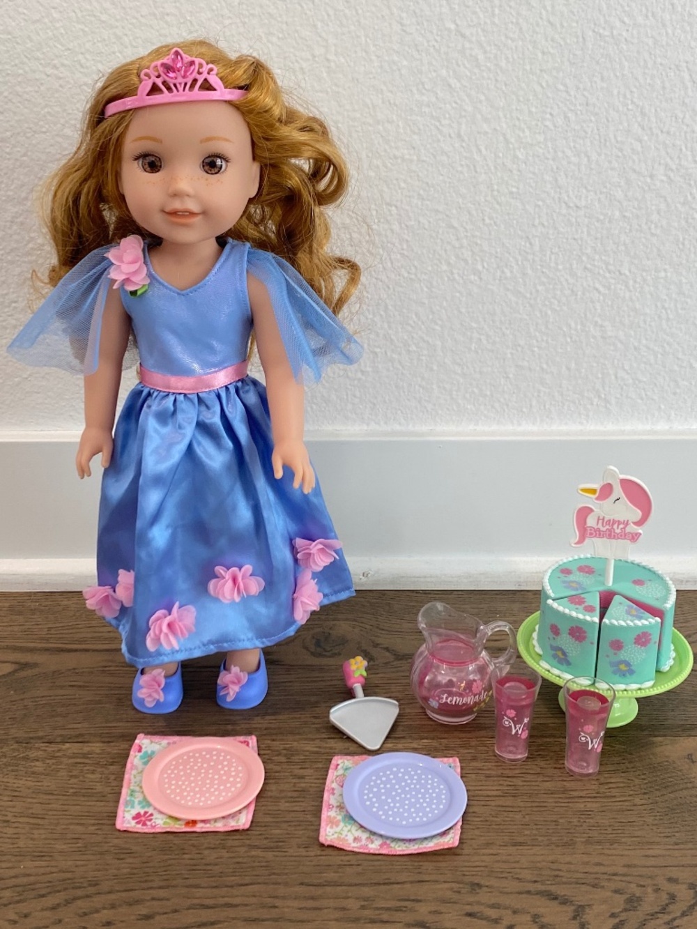 American Girl WellieWisher Willa Doll in Princess in Bloom Outfit w/ Cake - EUC